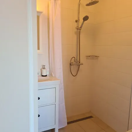 Waterfront House Carolina * Vis