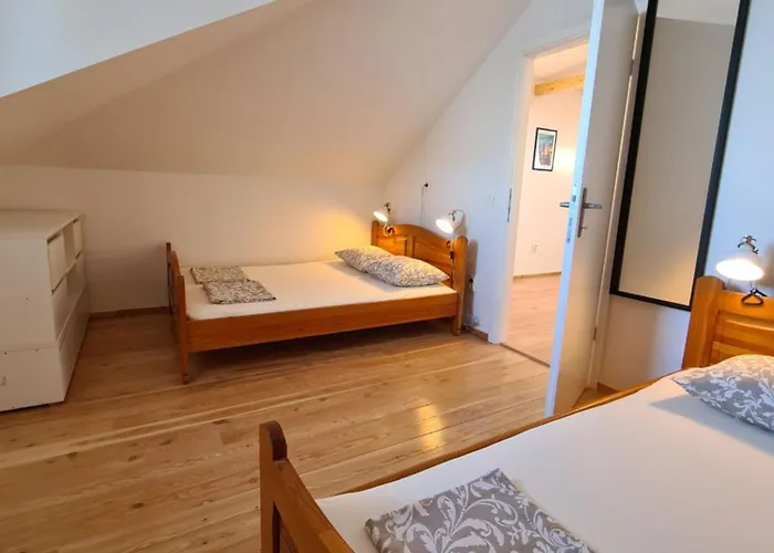 Vikendica Waterfront House Carolina Vis