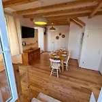 Waterfront House Carolina 펜션 *