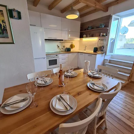 Waterfront House Carolina 펜션 비스