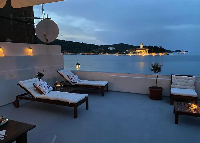 Feriehus Waterfront House Carolina Vis